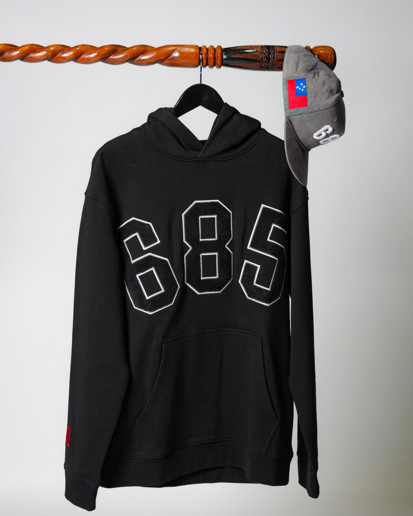 685 HOODIE